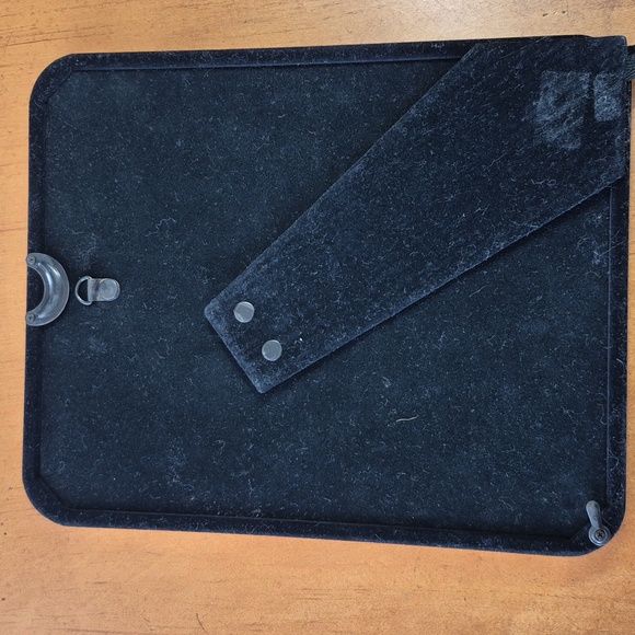 Burnes 8x10 Solid Brass Lacquered Picture Frame - Picture 3 of 5